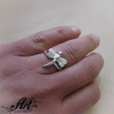 Сребърен пръстен с бял седеф "Водно конче" R-860